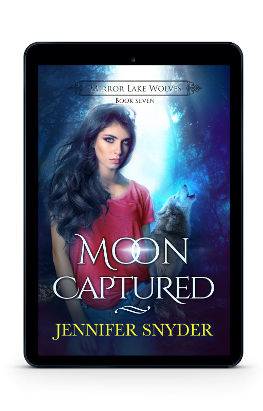 Moon Captured (Mirror Lake Wolves, Book 7)